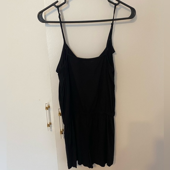 Xhilaration Medium Black Romper with Cream Ruffles - Picture 4 of 9